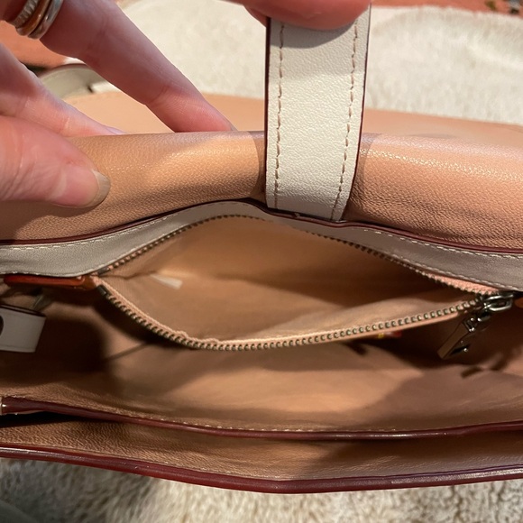 Coach Saddle Genuine Glove tanned Leather Crossbody Bag - Picture 10 of 13